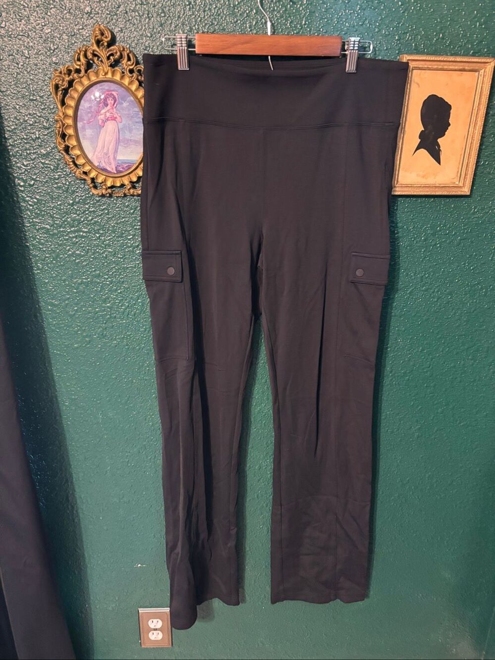 Athleta Delancey Cargo Pant Black Size Large Tall Straight